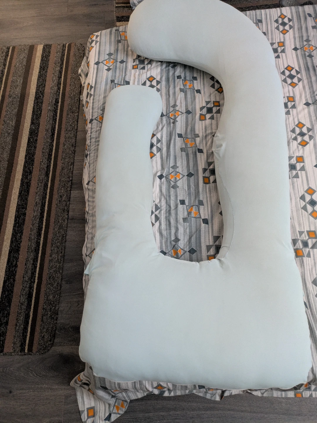 Light Blue U-Shaped Maternity Pillow - photo 2