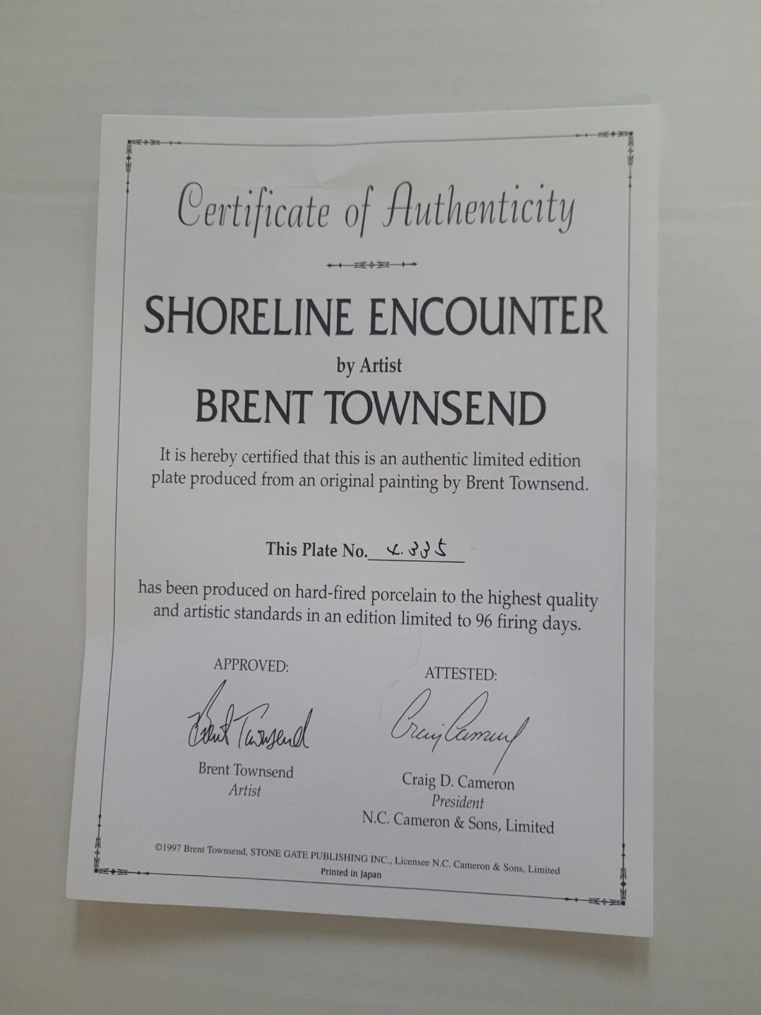 Shoreline Encounter Limited Edition Plate by Brent Townsend. - photo 3