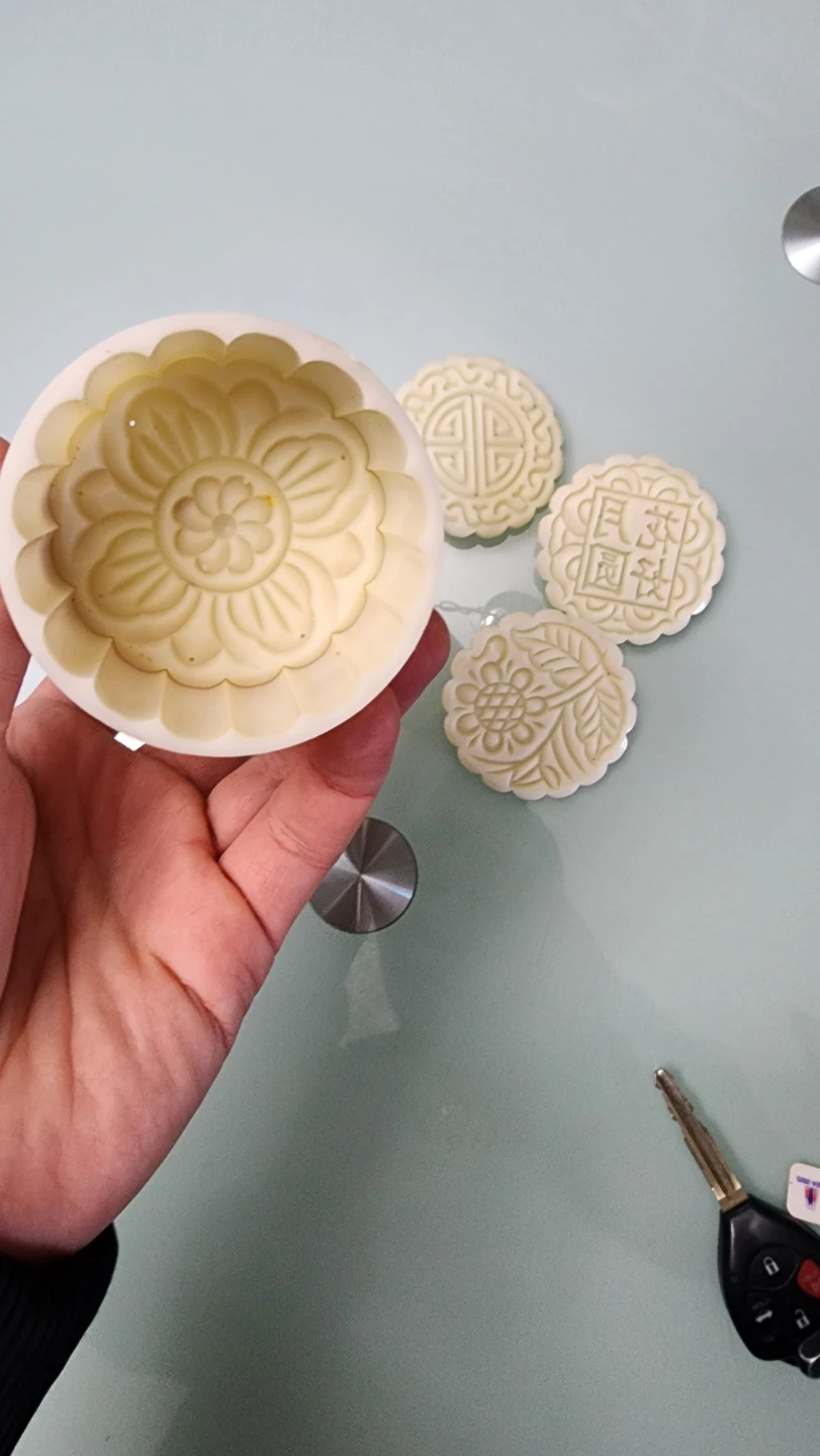Moon cake press/maker - photo 2