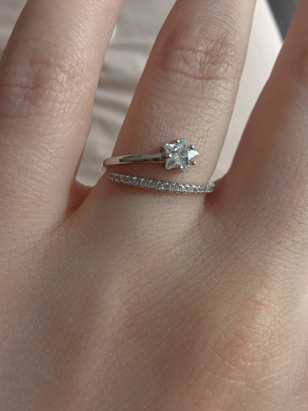Silver-tone Ring with Star-shaped Gemstone and Pave Band