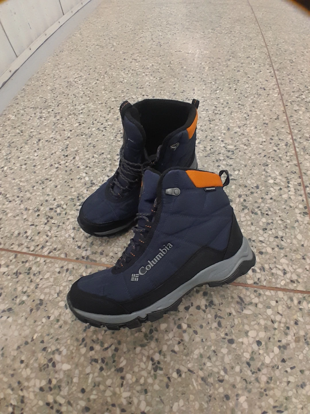 Columbia Winter Boots Men's Size 9.5 - photo 2