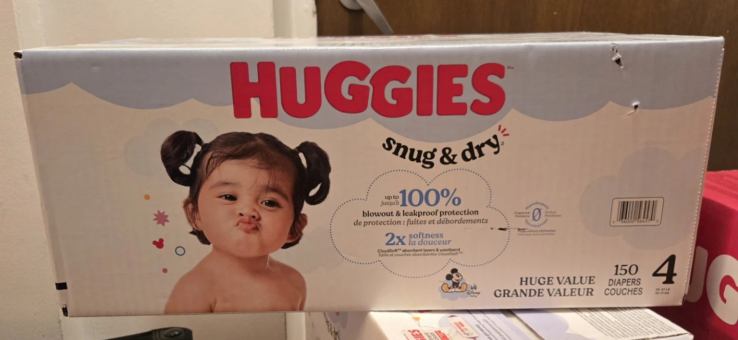 Huggies Snug & Dry Diapers - Size 4, 150 Count