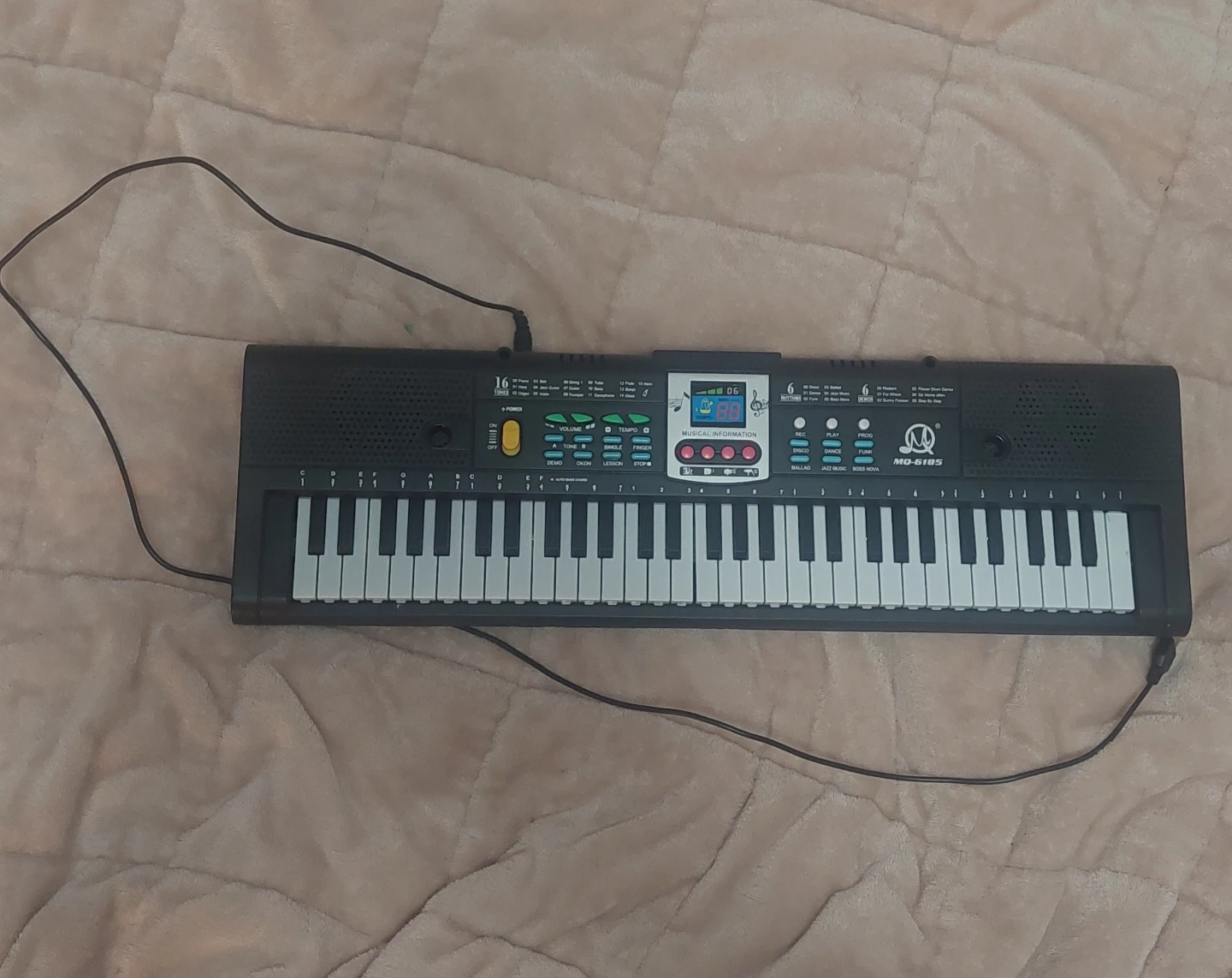 toy electric keyboard