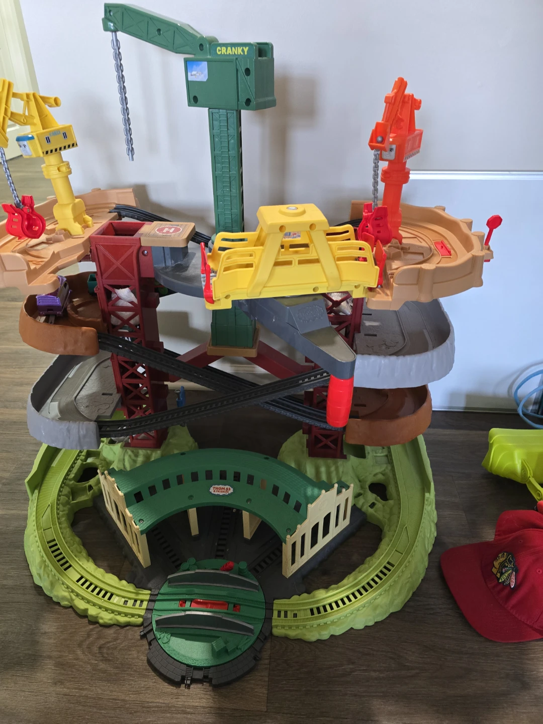 Thomas & Friends Trackmaster and Train Set Bundle