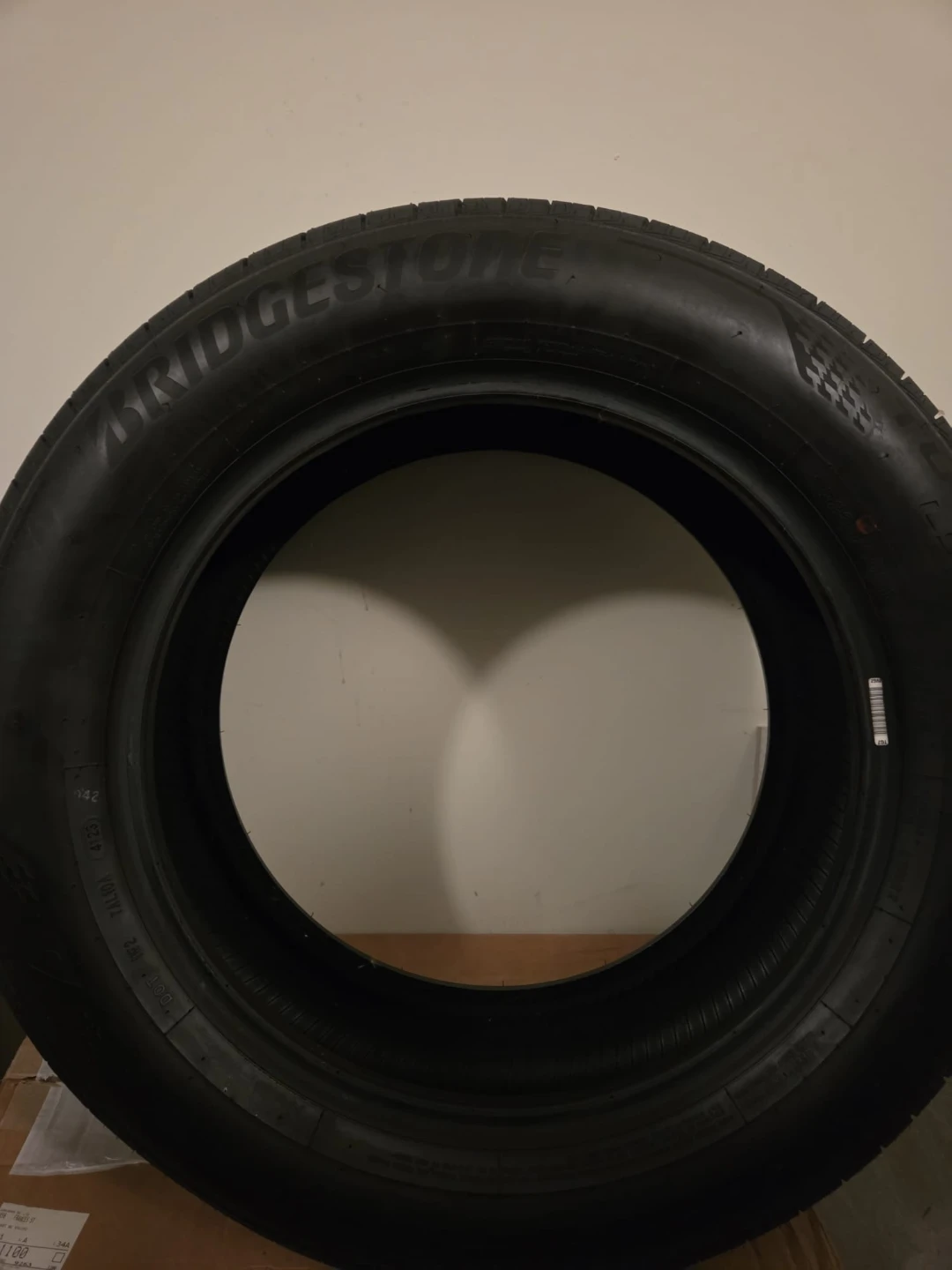 Whole Set Brand Ne: Bridgestone LS 100 p235/60r18 4 season