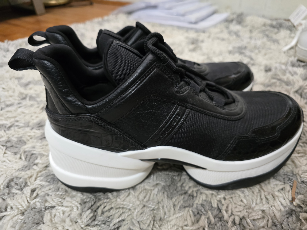 Michael Kors Black Sneakers - photo 2