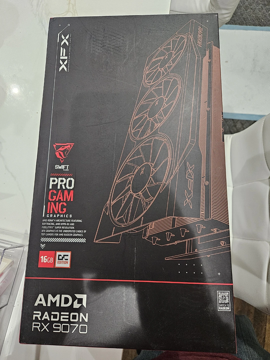 XFX Speedster SWFT309 AMD Radeon RX 6700 XT CORE Gaming