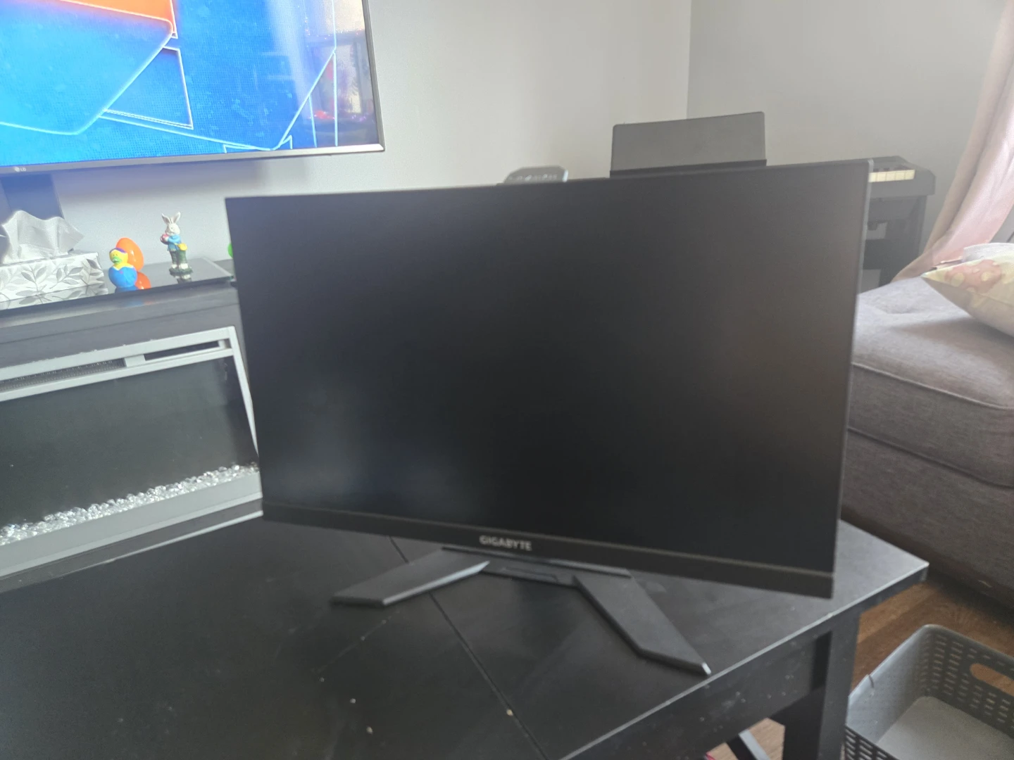 24" Gigabyte G24F 2 LCD Monitor