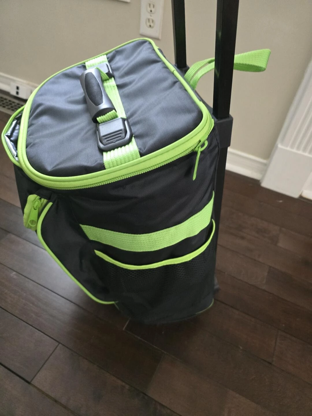 Uline Rolling Cooler Bag - photo 5