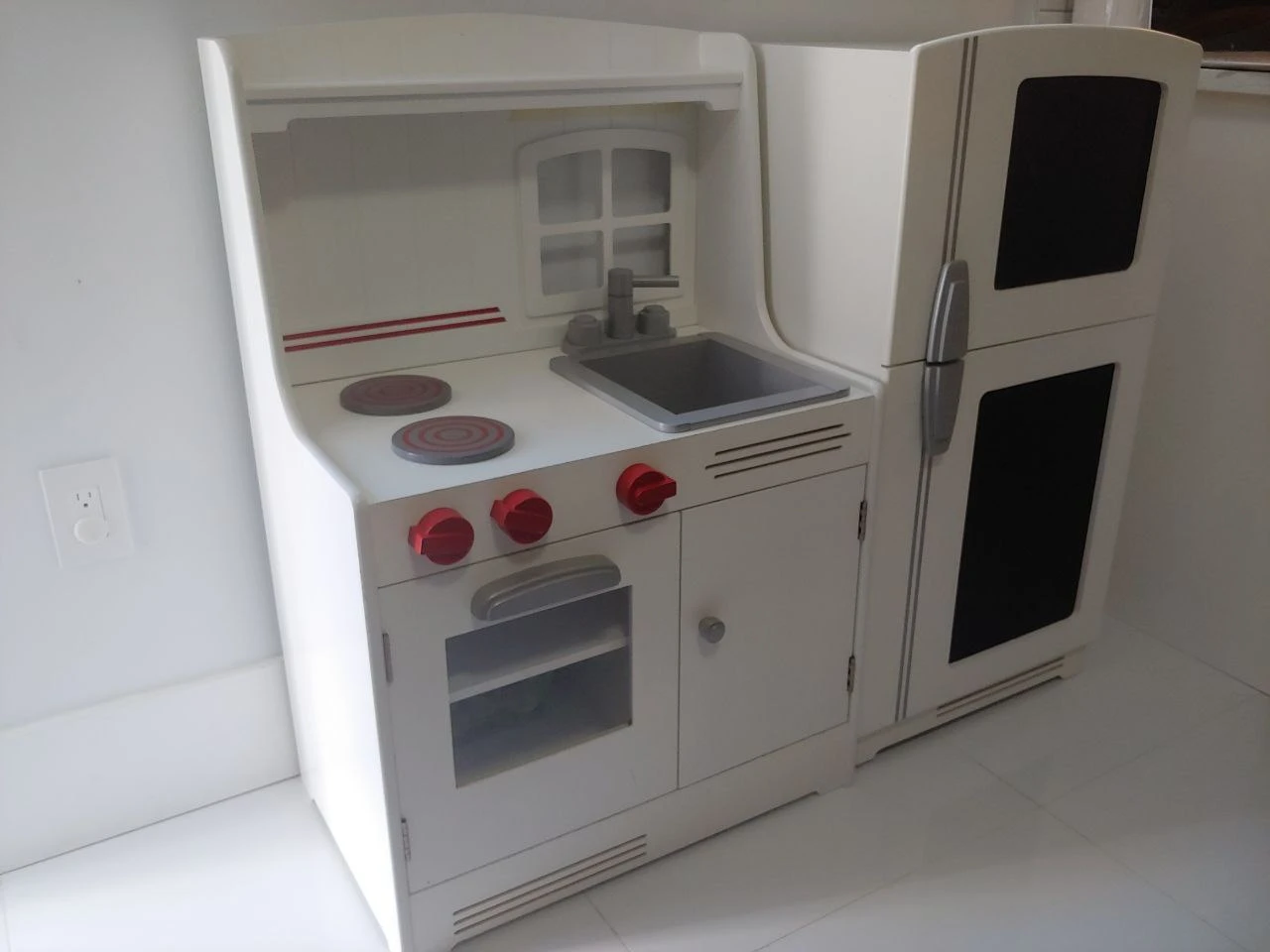 The Land of Nod White Play Kitchen with Refrigerator - photo 2