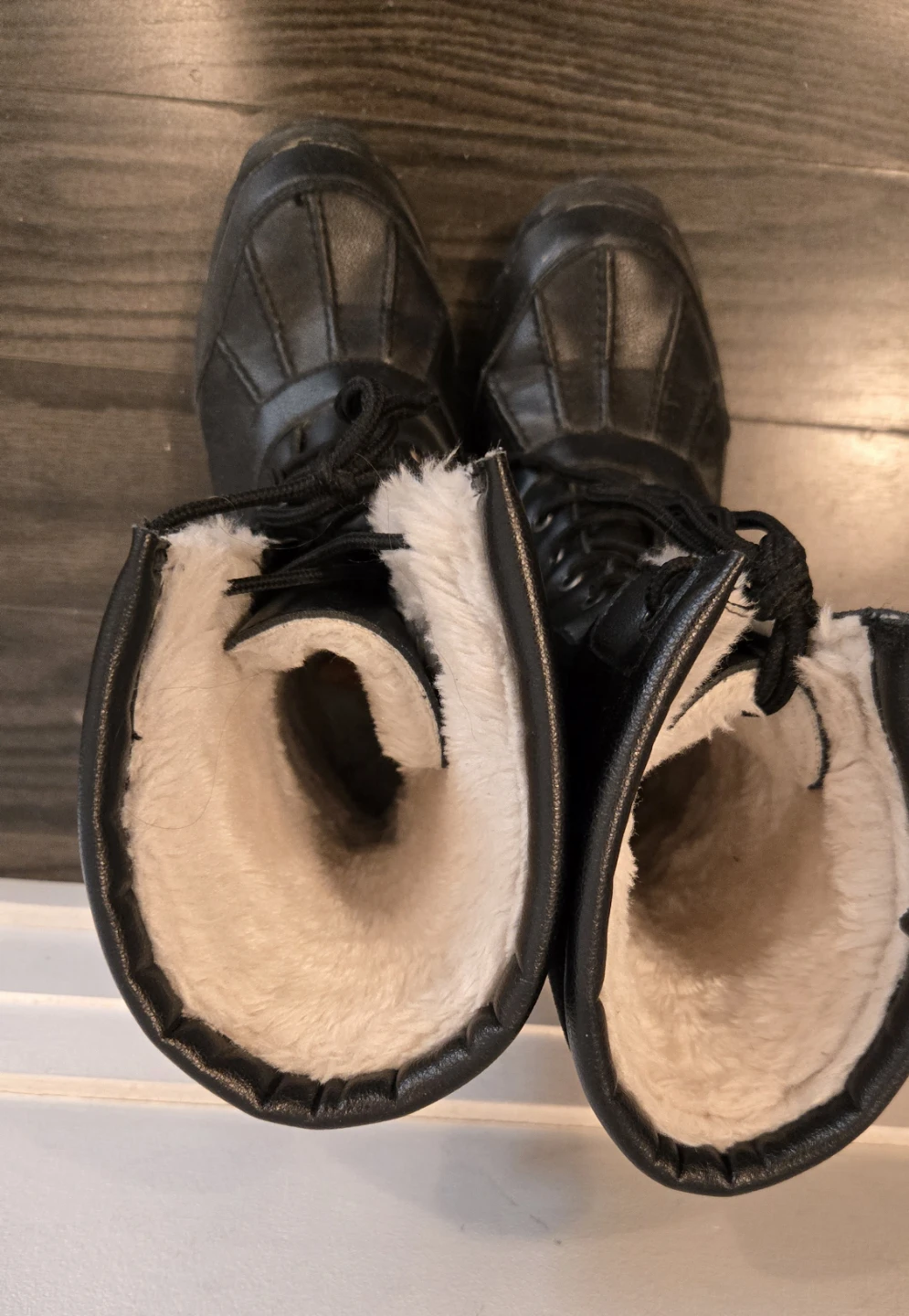 Black Winter Boots - Insulated and Cozy - photo 2