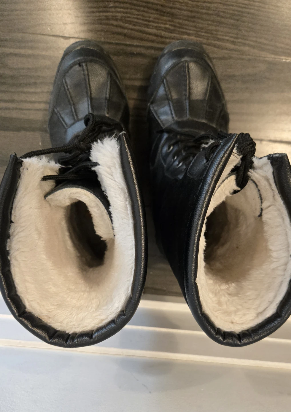 Black Winter Boots - Insulated and Cozy - photo 3