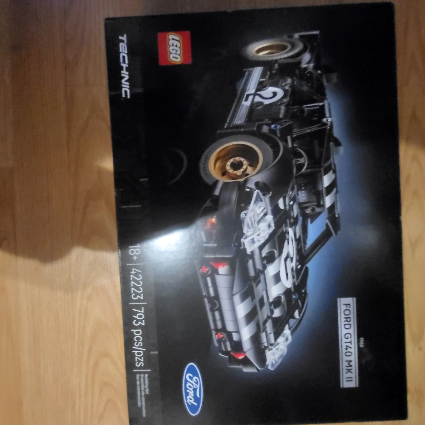 LEGO Technic Ford GT40 MK II 42223 Set