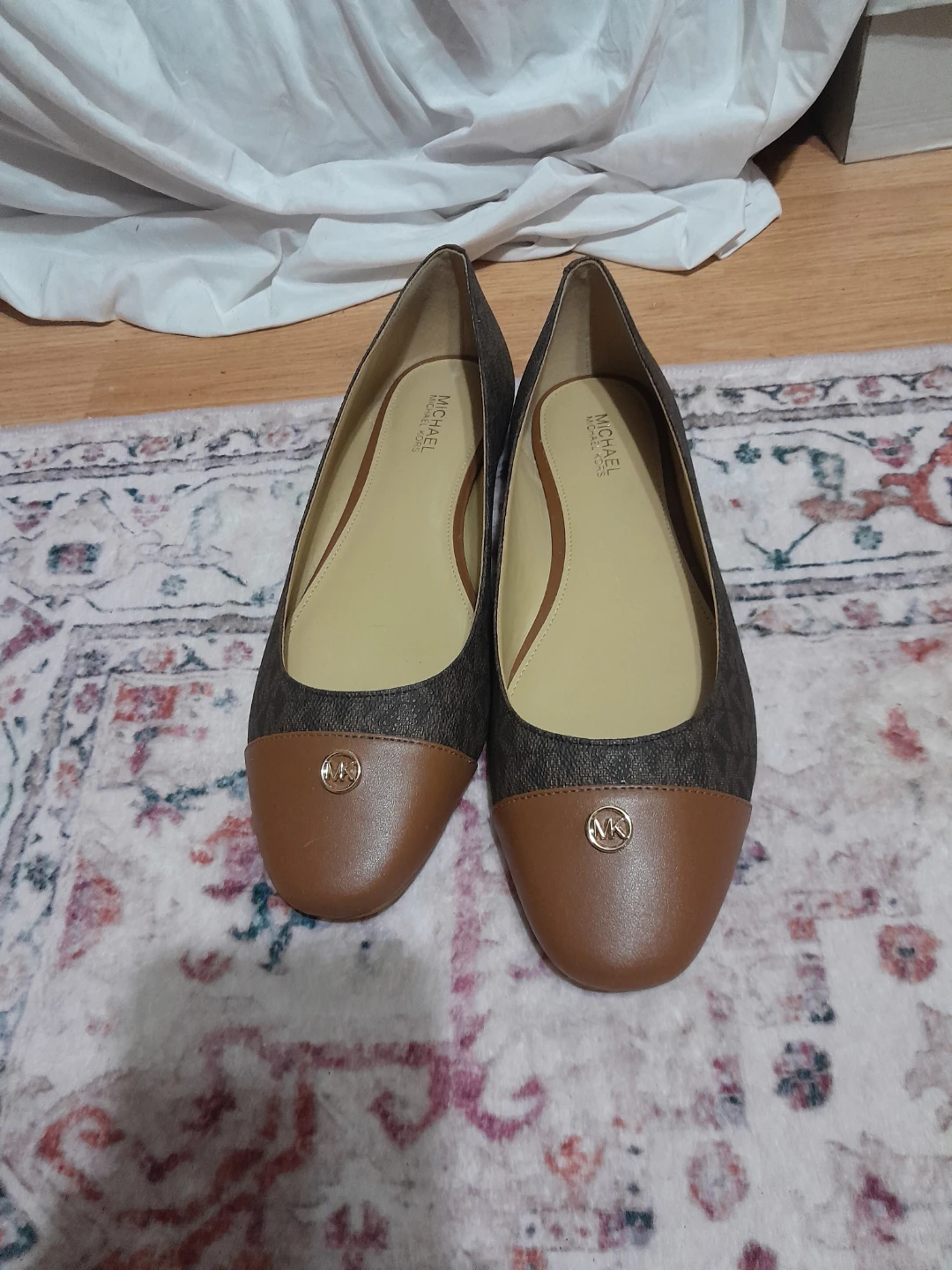 Michael Kors Flat Shoes - photo 3