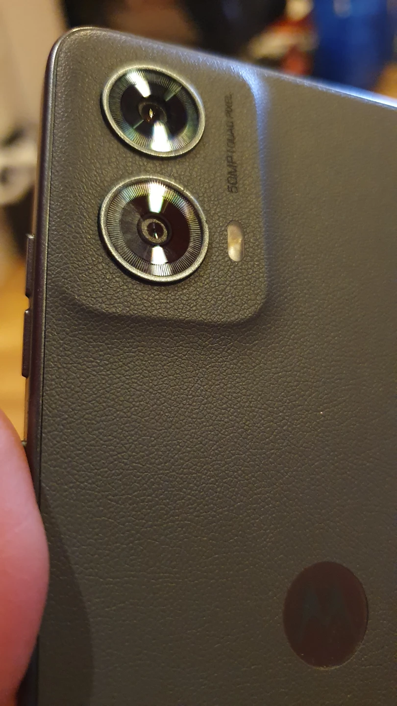 Motorola Smartphone - 50MP Quad Pixel Camera - photo 3