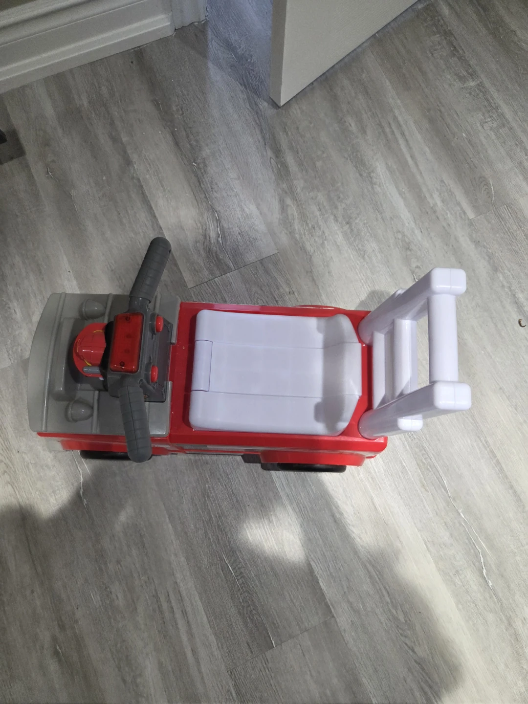 Paw Patrol Marshall Ride-On Fire Truck Toy - photo 2