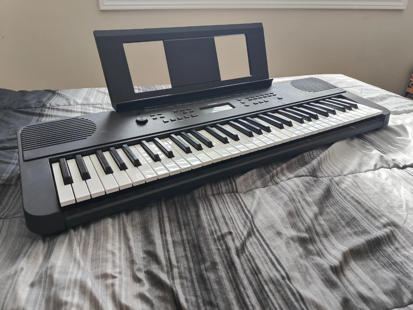 Yamaha Keyboard PSR- 360 B - photo 4