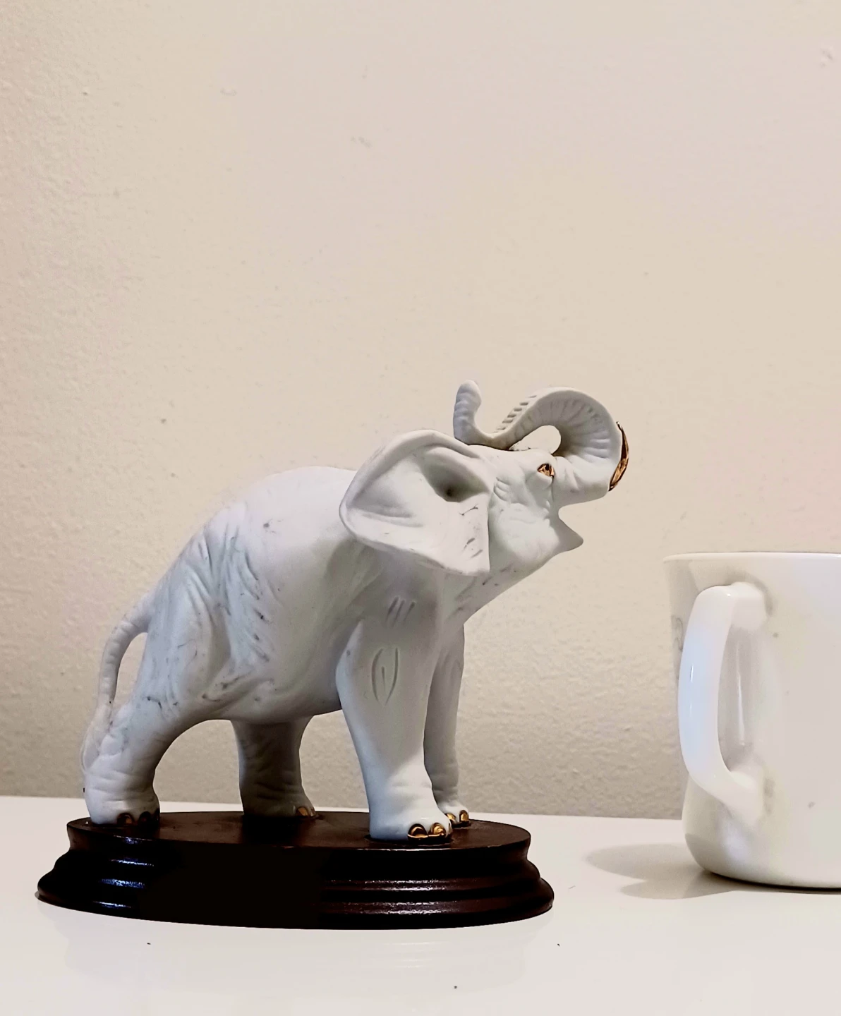 NECA Porcelain White Elephant - photo 4