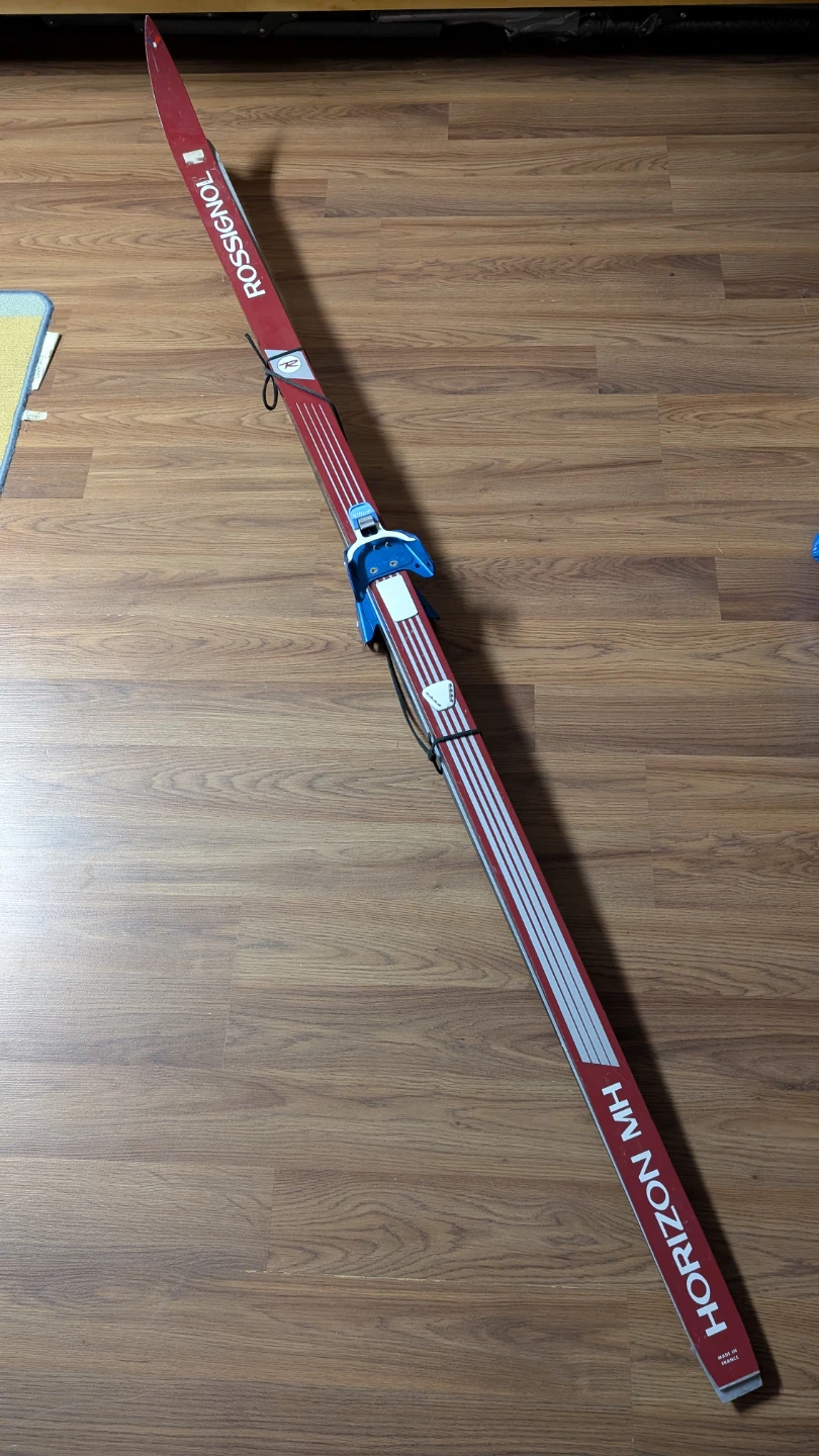 Old Rossignol Horizon MH Cross Country Skis - 195cm