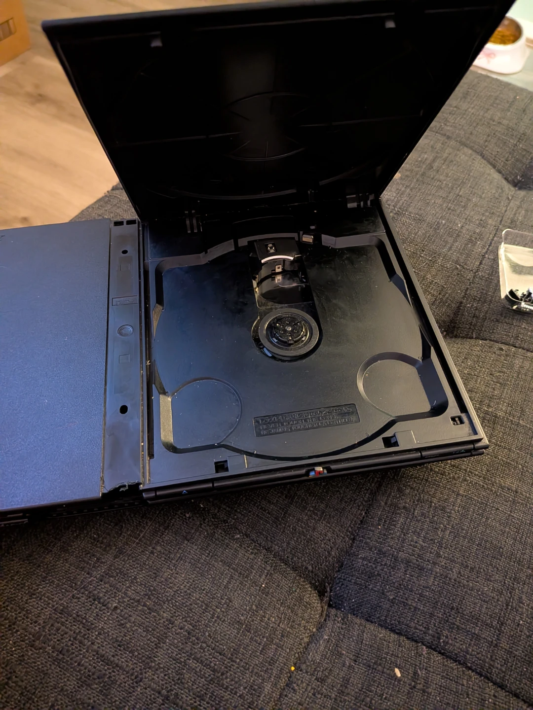 Sony PlayStation 2 Slim Console (Broken) (Parts Only) - photo 4