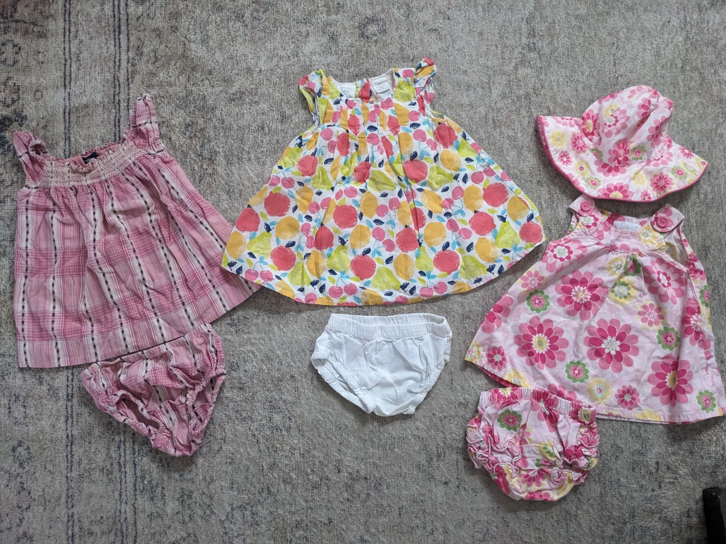 Baby Girl 3-6m/6m Clothes Bundle - photo 3