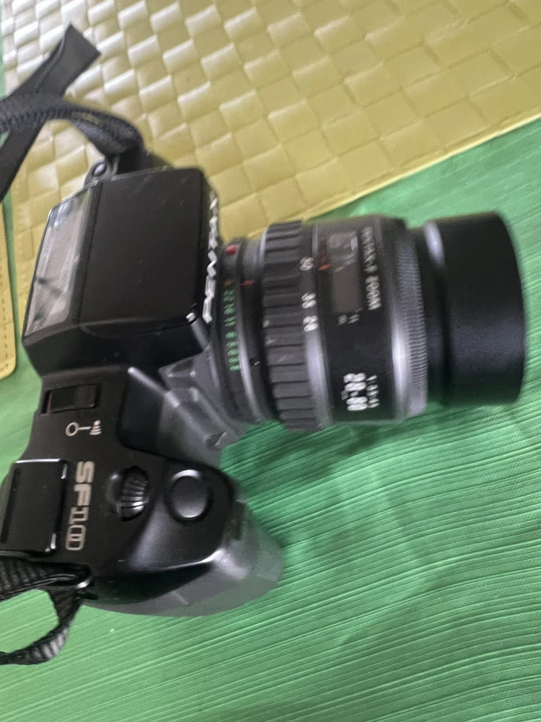 Pentax SF10 35mm Film Camera with Pentax-F Zoom 28-80mm Lens