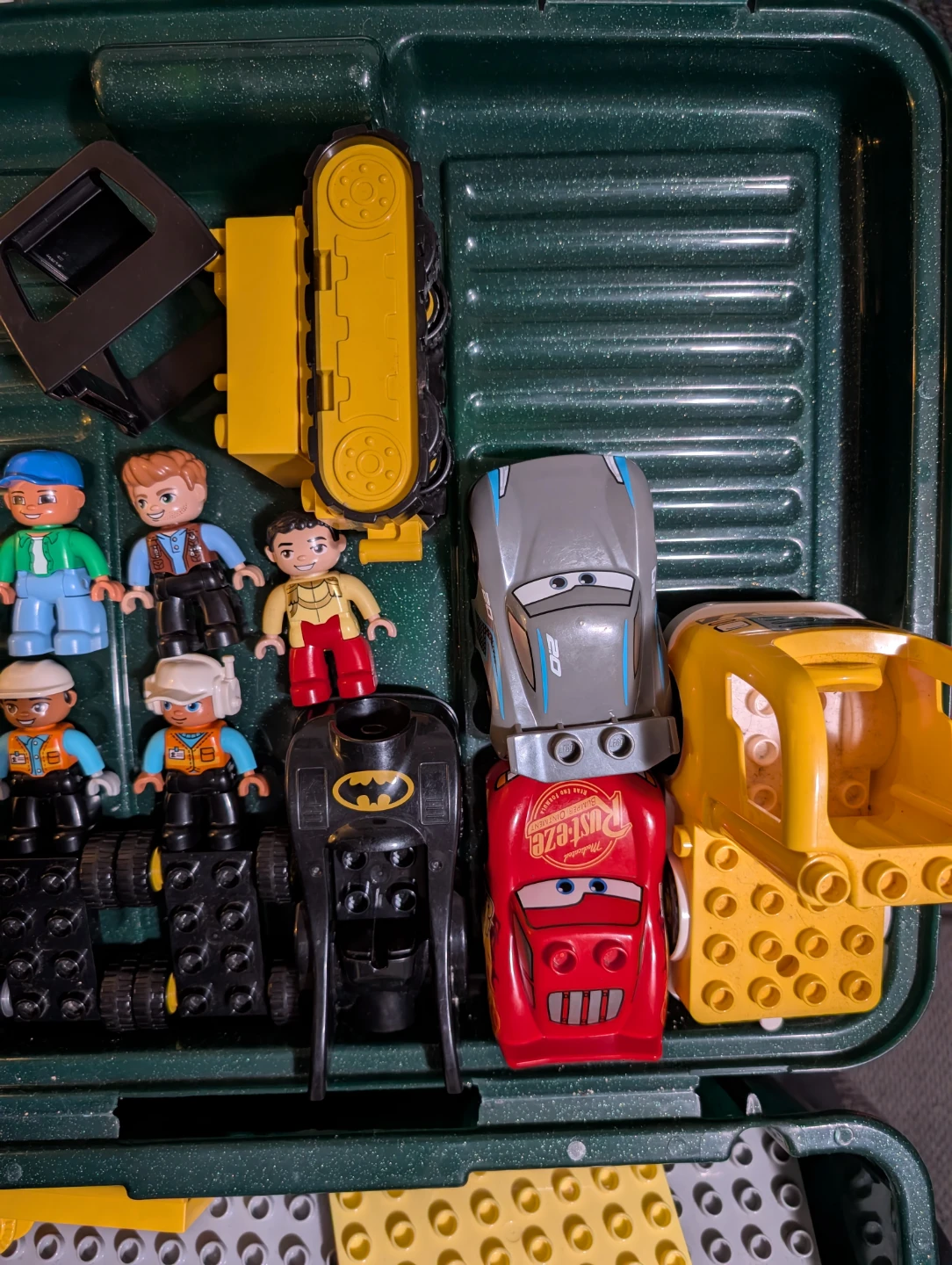 LEGO DUPLO Batman & Cars Playset - photo 3