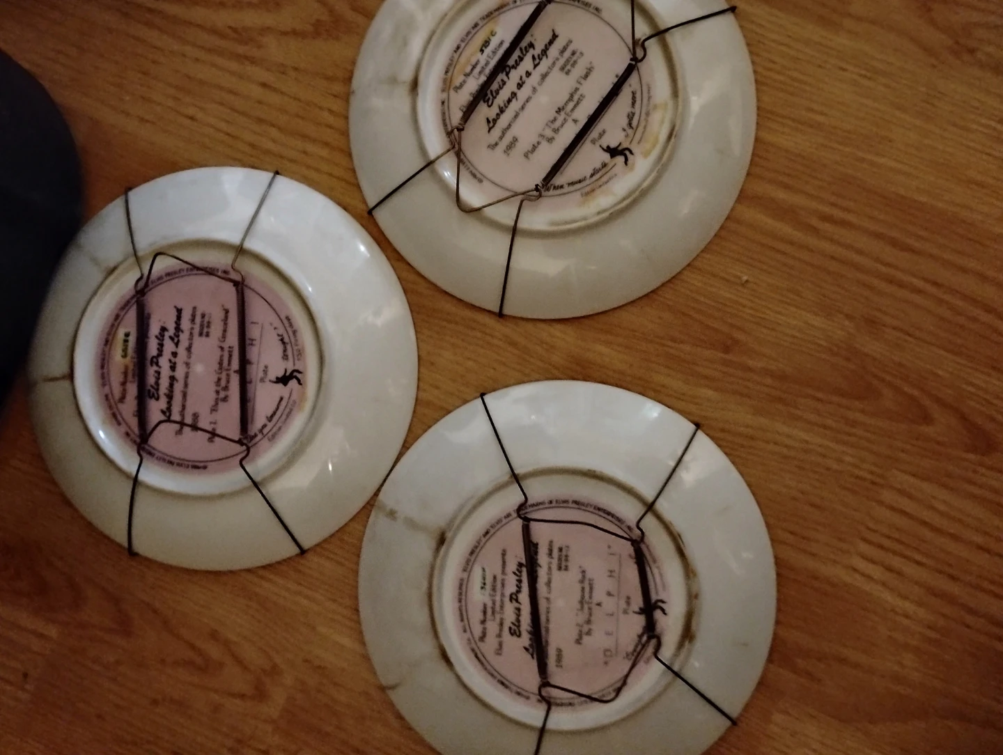Elvis Presley Limited Edition Collector Plates (Set of 3) - photo 4