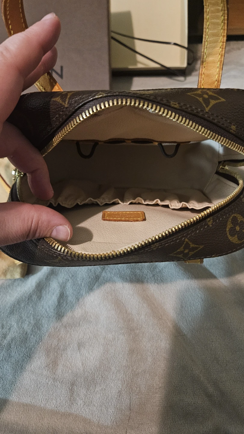 Louis Vuitton Monogram Speedy 20 Bag - photo 2