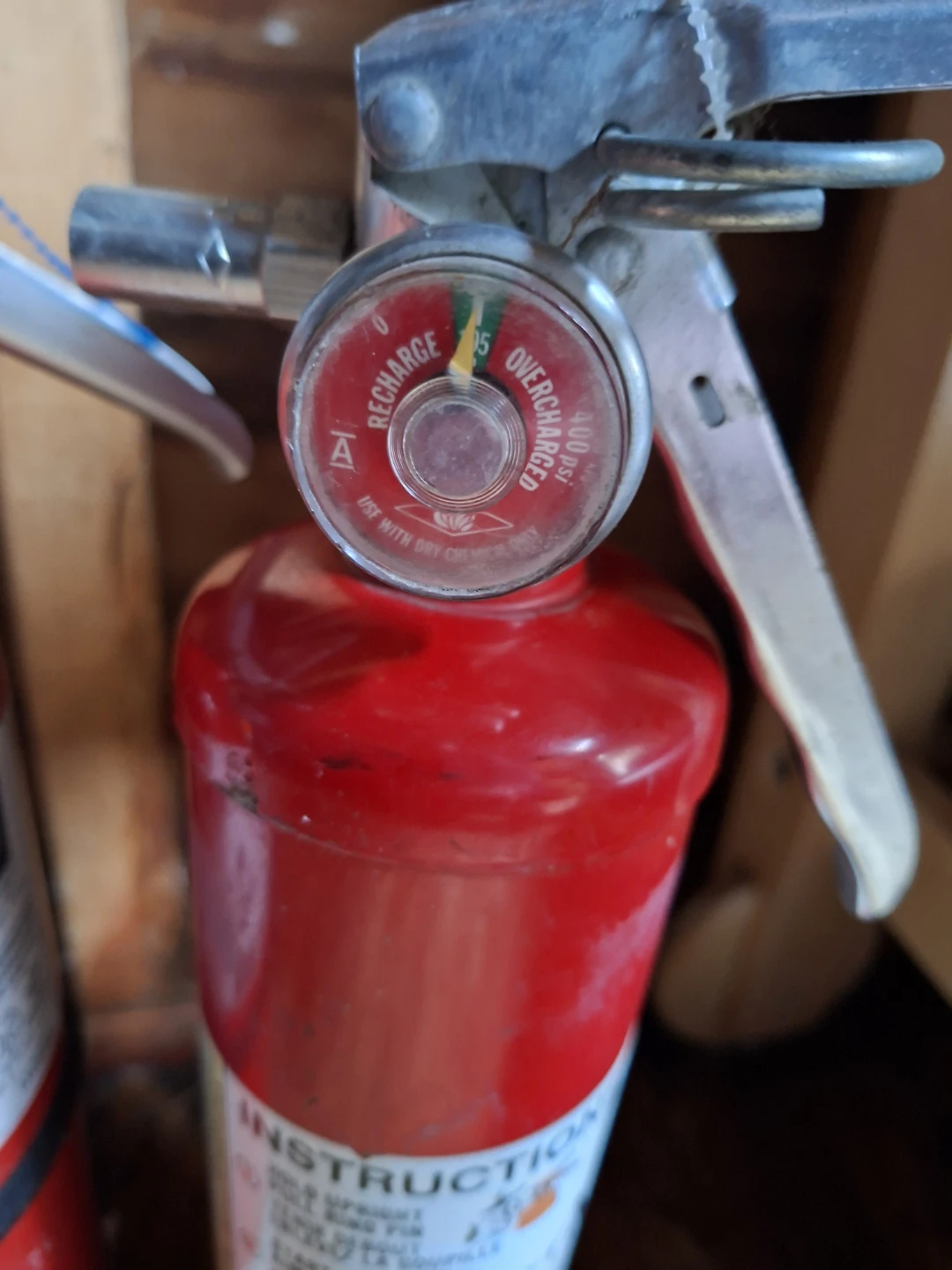 Fire extinguishers $10 each - photo 2
