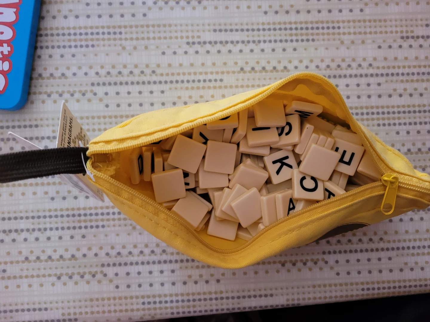 Bananagrams Word Game Tiles - photo 2