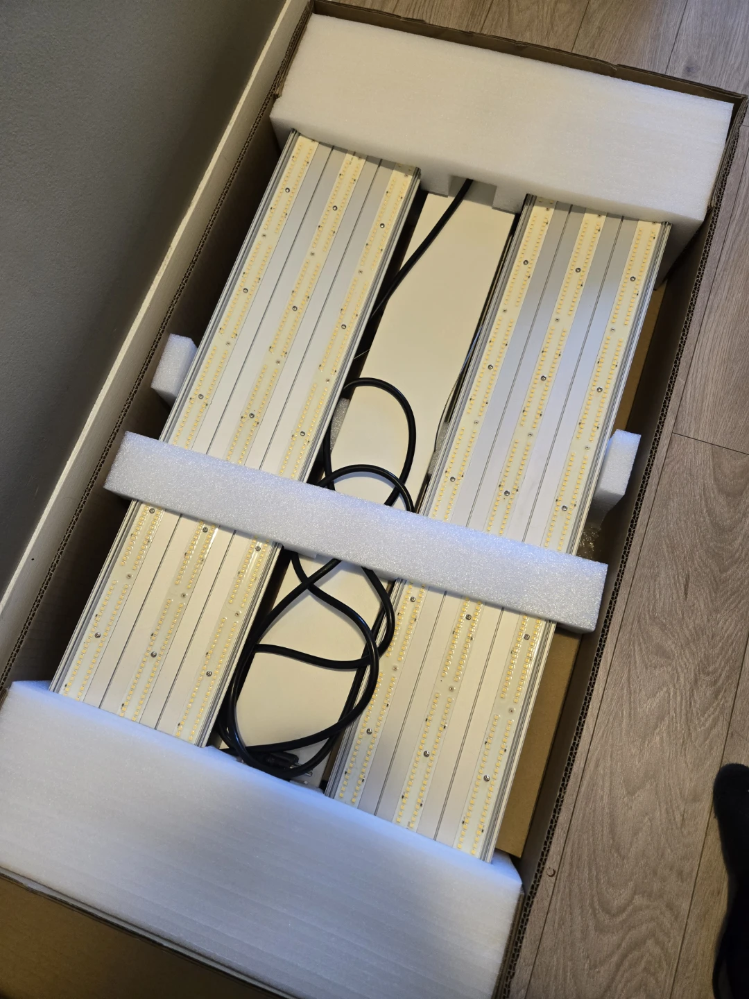 Phantom LED Pheno 440 Grow Light