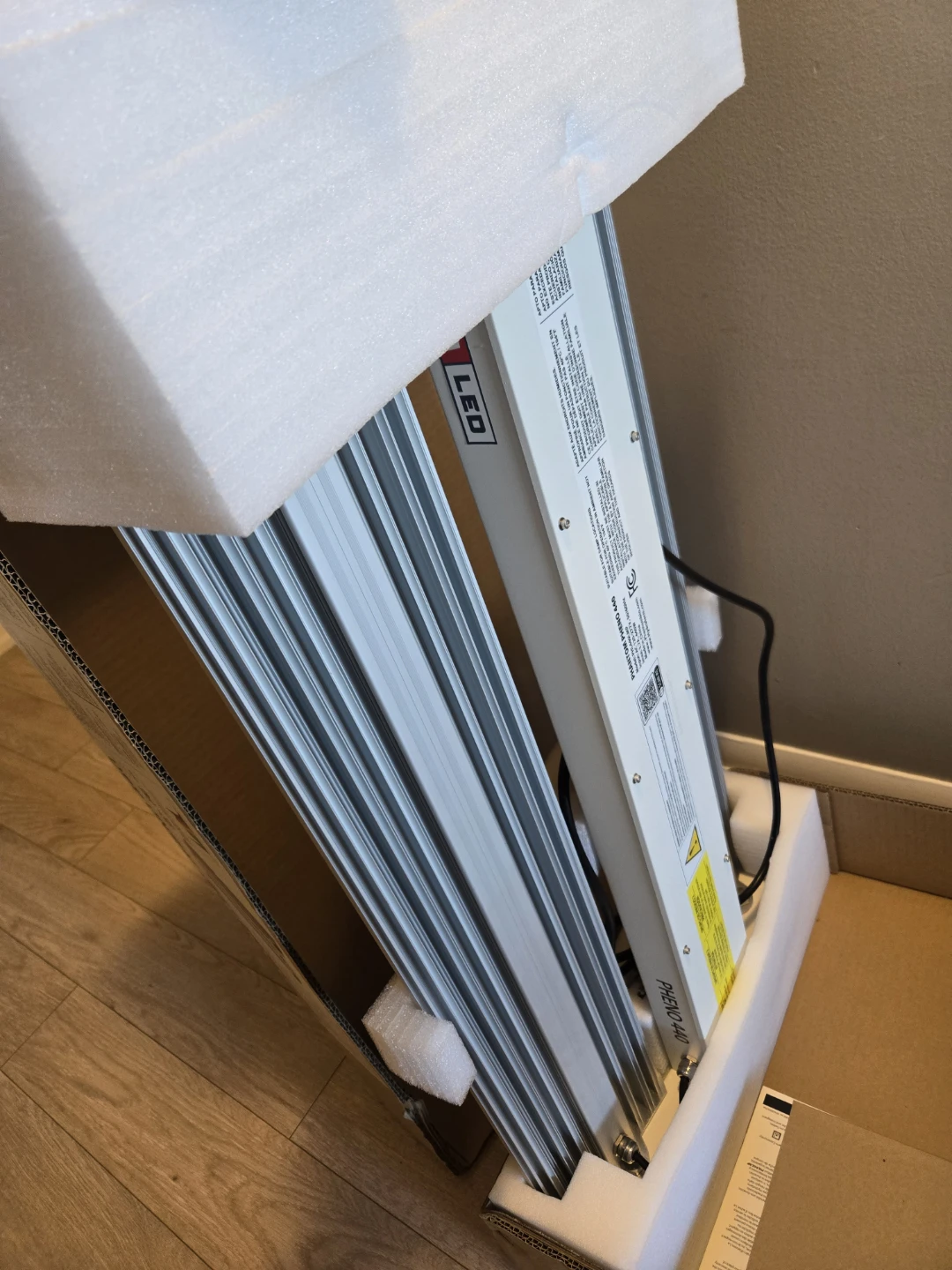 Phantom LED Pheno 440 Grow Light - photo 3