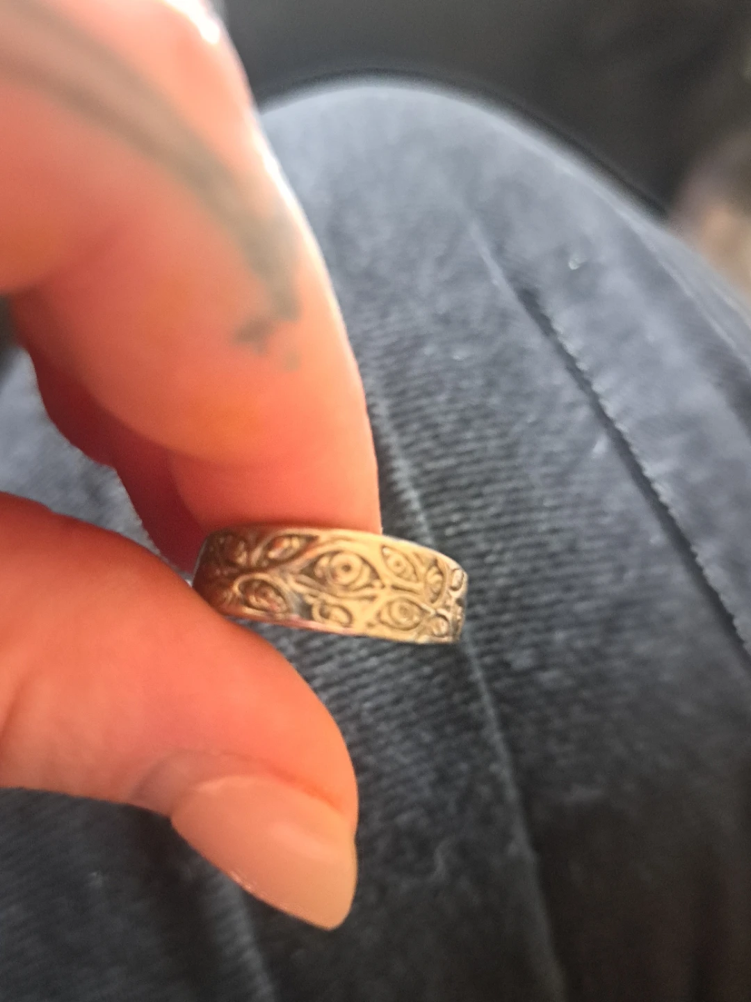 Adjustable open ring with embossed pattern - photo 2