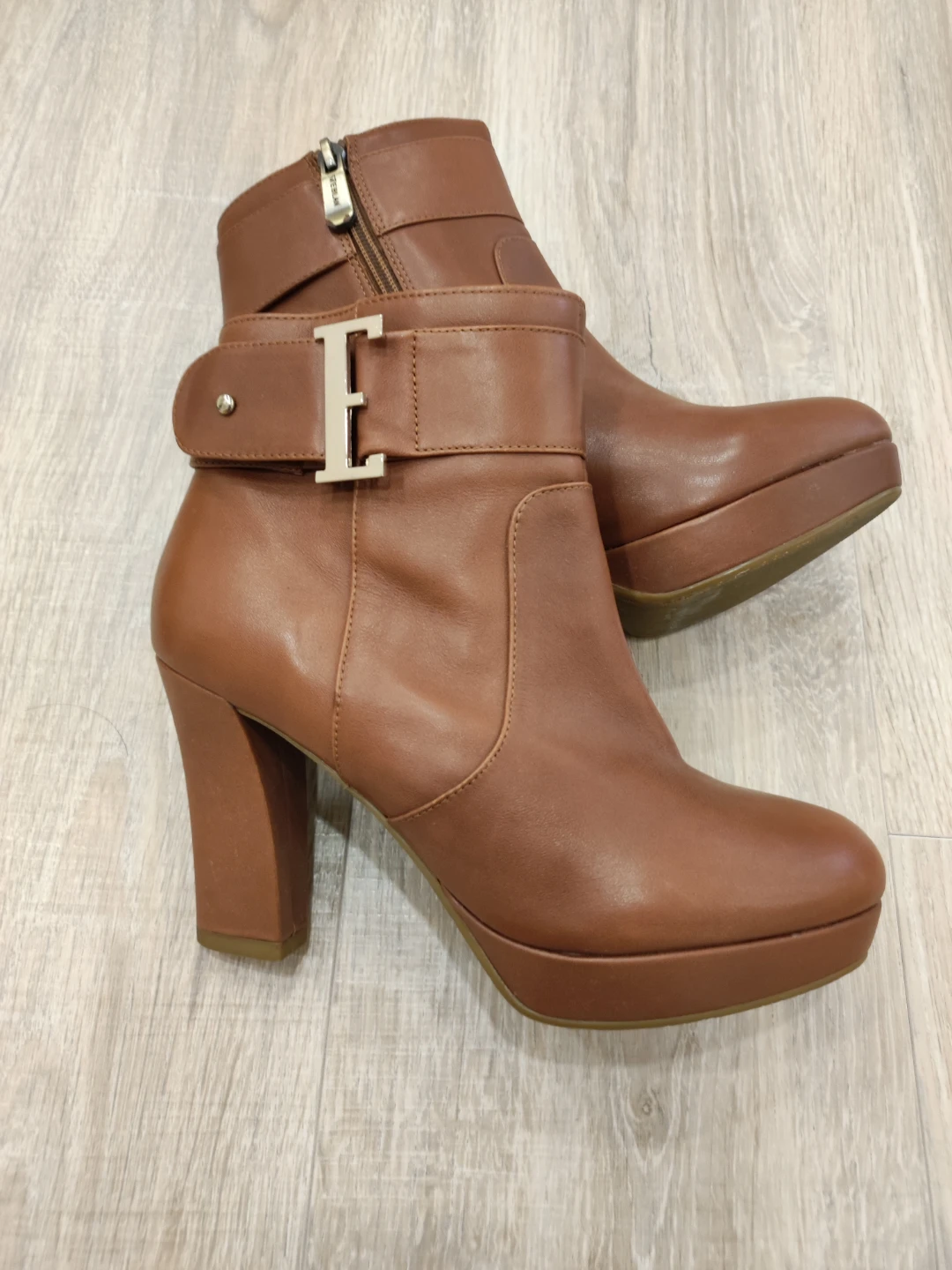 Brown Leather Heeled Ankle Boots - photo 2