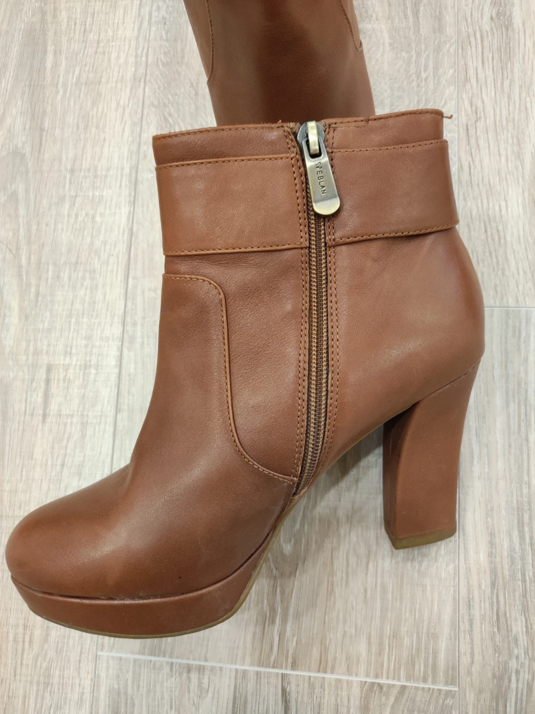 Brown Leather Heeled Ankle Boots - photo 3