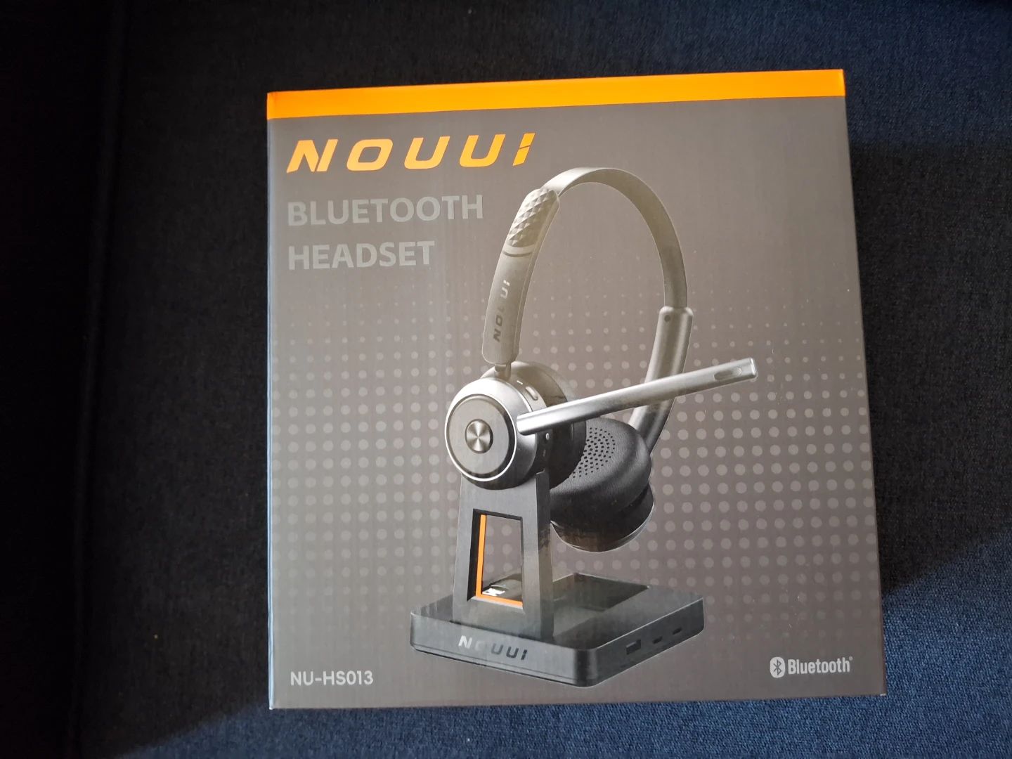 NEW Wireless Headset with Mic - photo 2