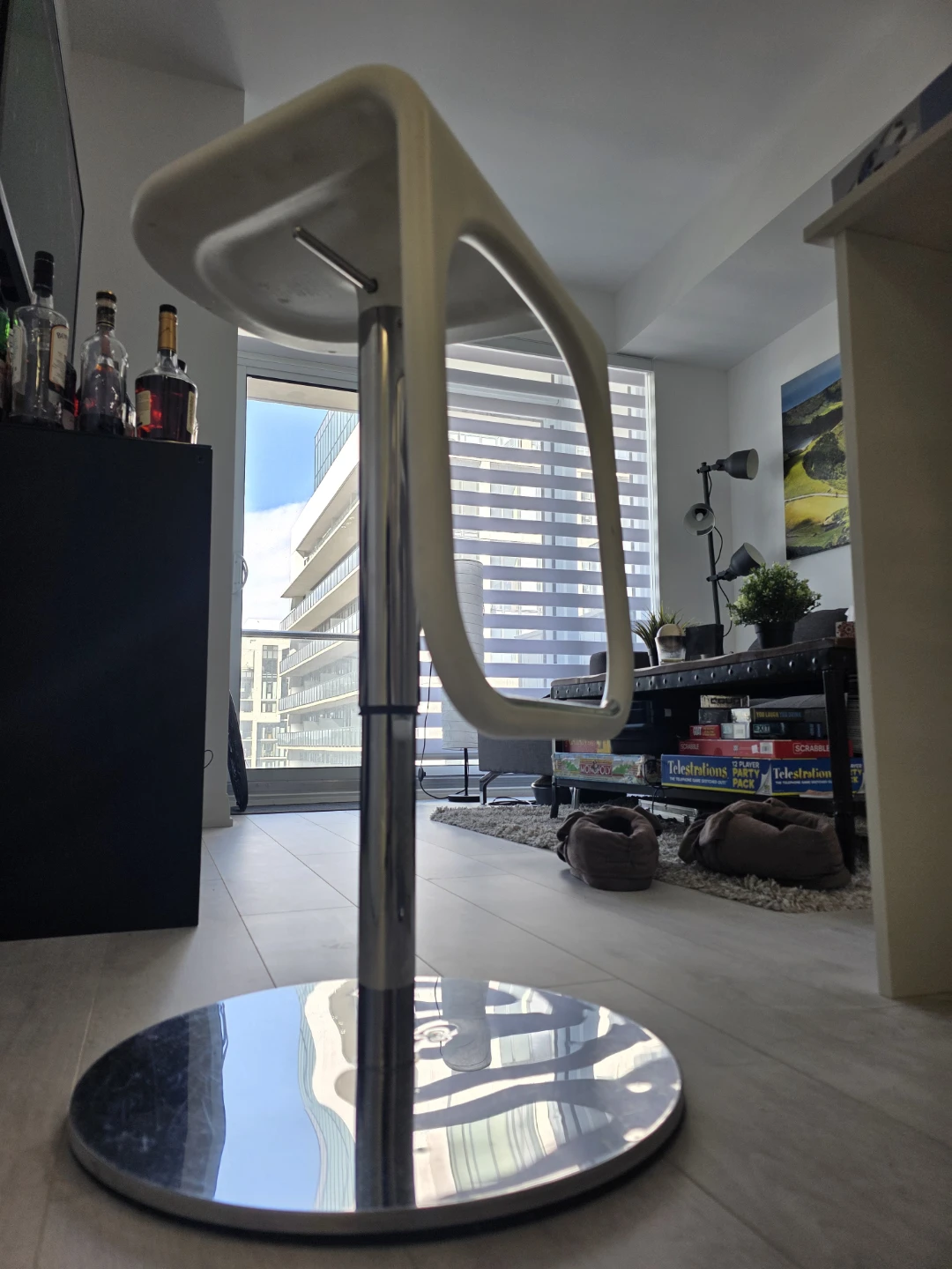 White Adjustable Bar Stools - photo 3