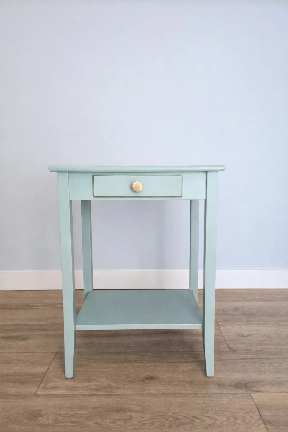 Refinished Side Table/ Accent table - photo 2