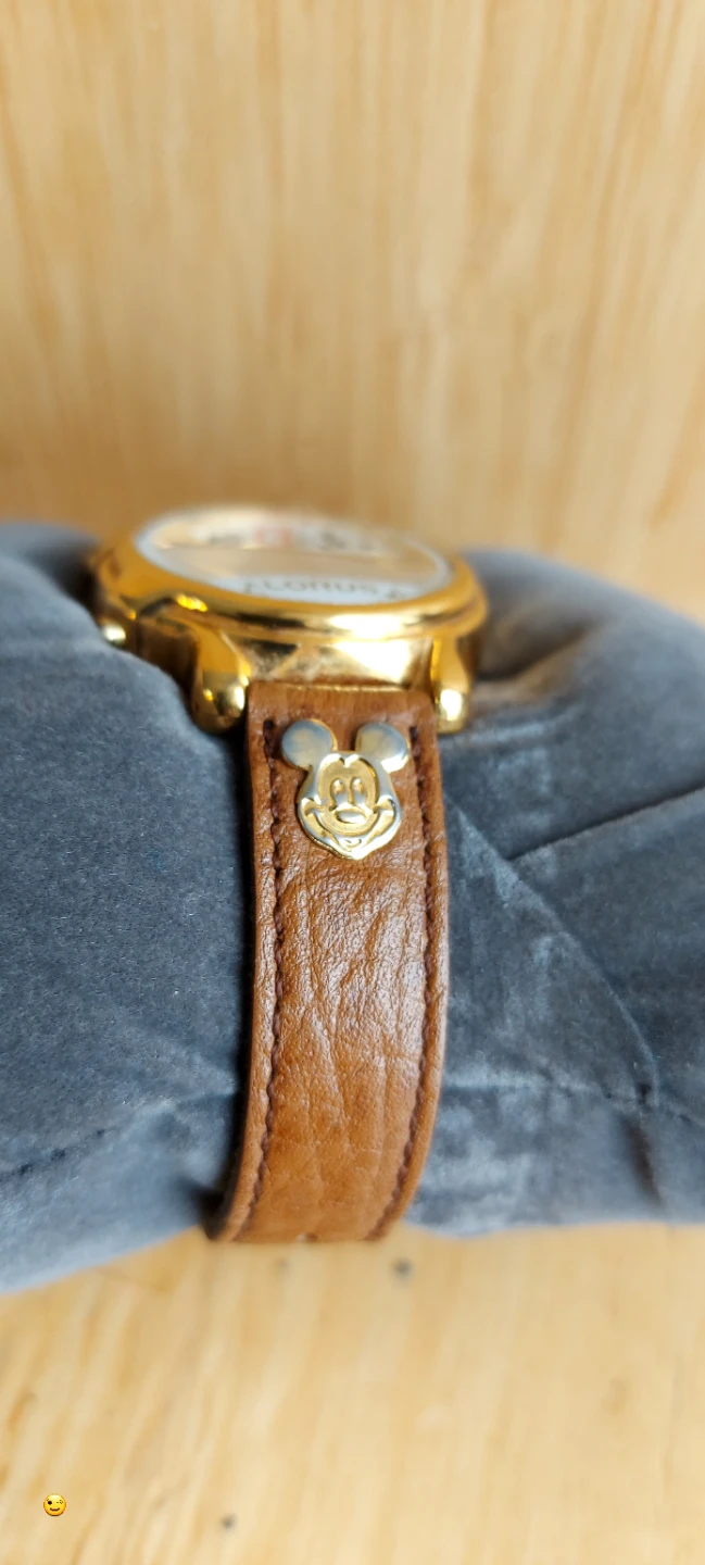 Lorus Mickey Mouse Quartz Watch - photo 3