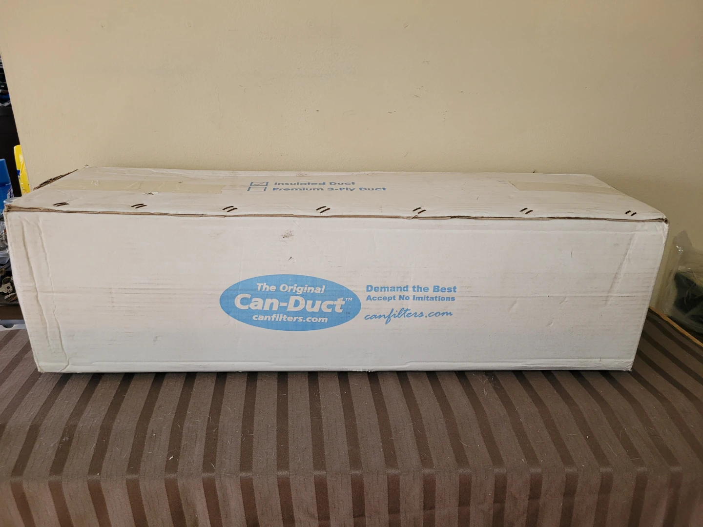 Can-Duct 8" Insulated Ducting 25ft with 2 Hose Clamps