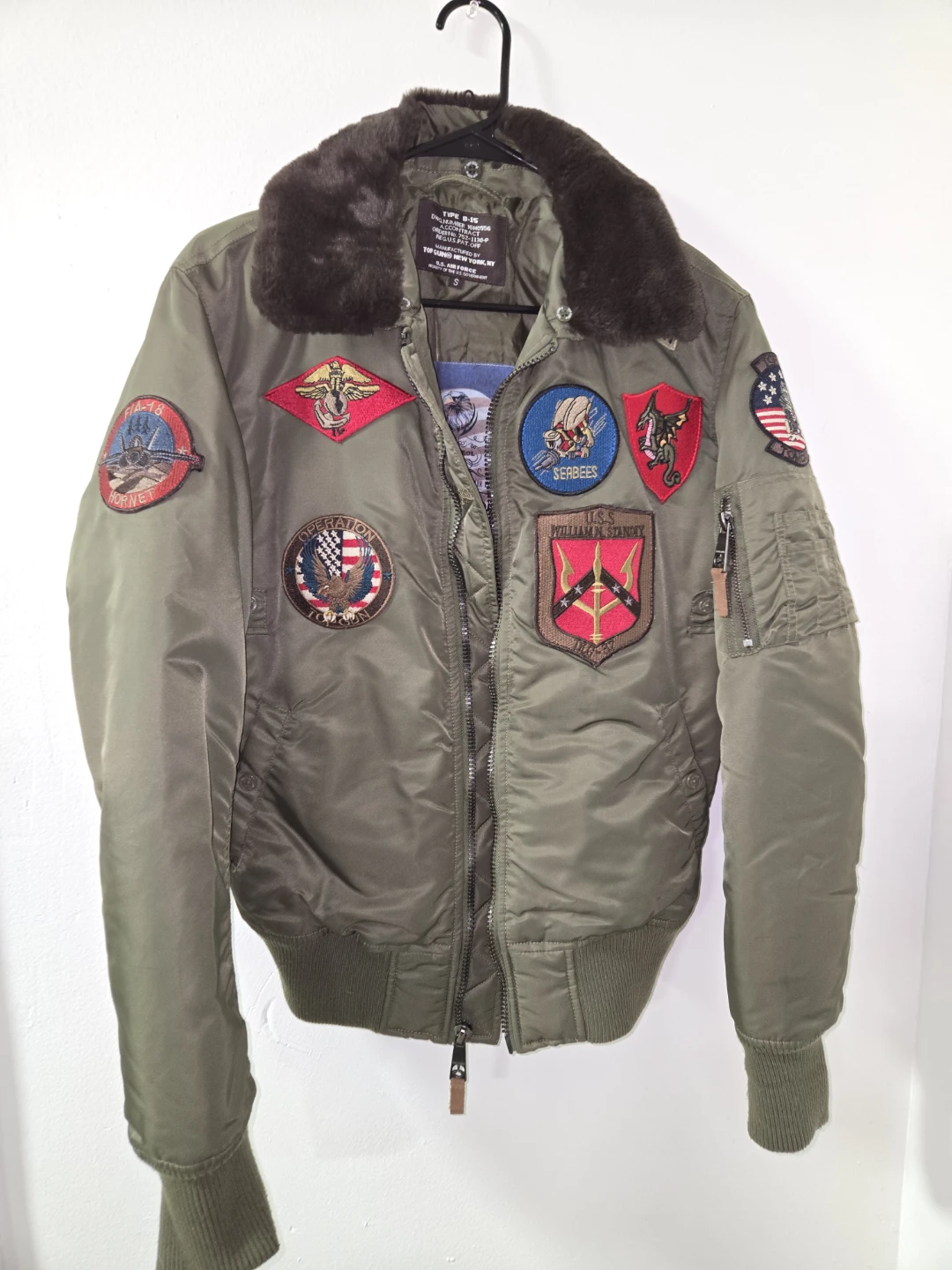 Alpha Industries Men's MA-1 Flight Bomber Jacket