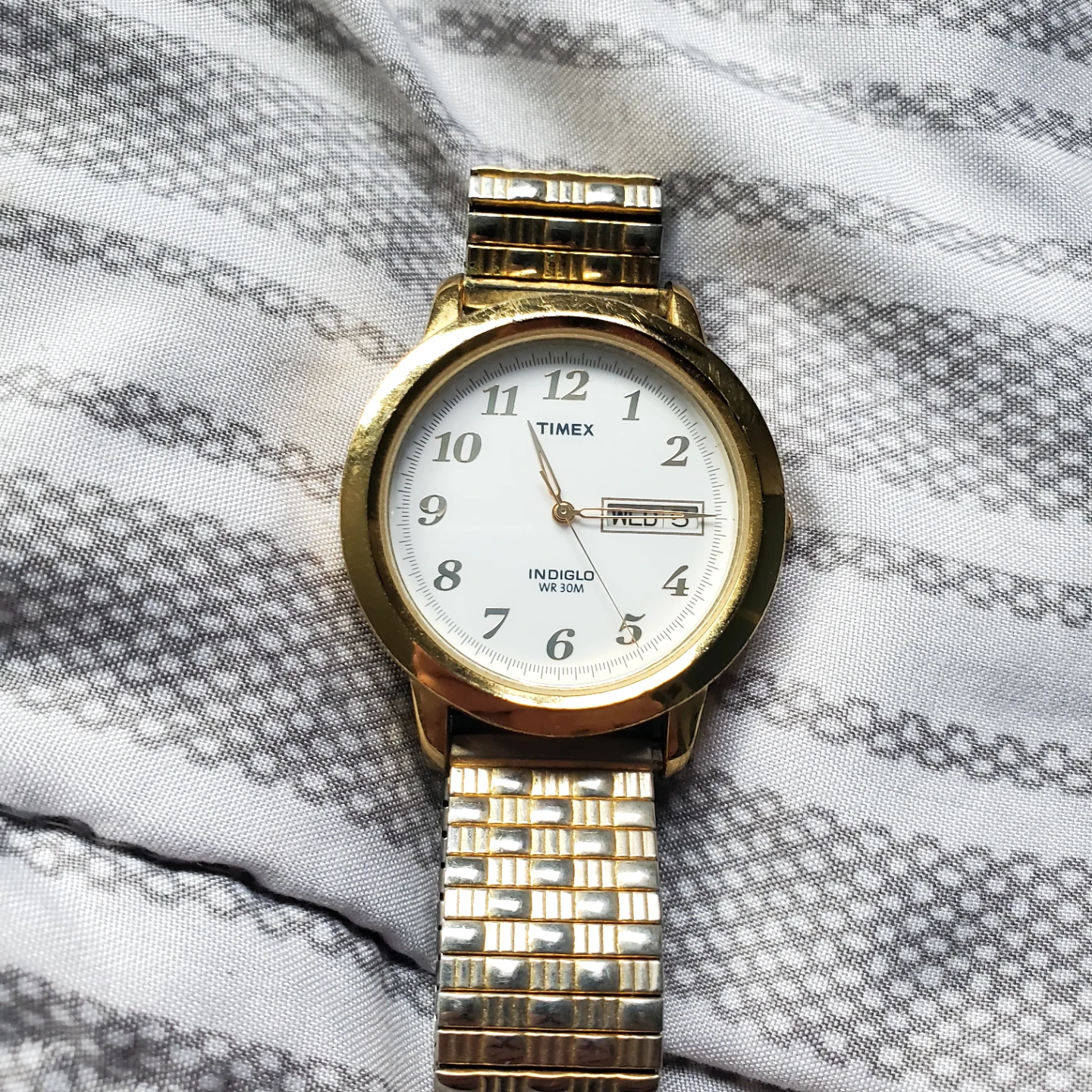 Timex Indiglo WR 30M Gold Tone Watch