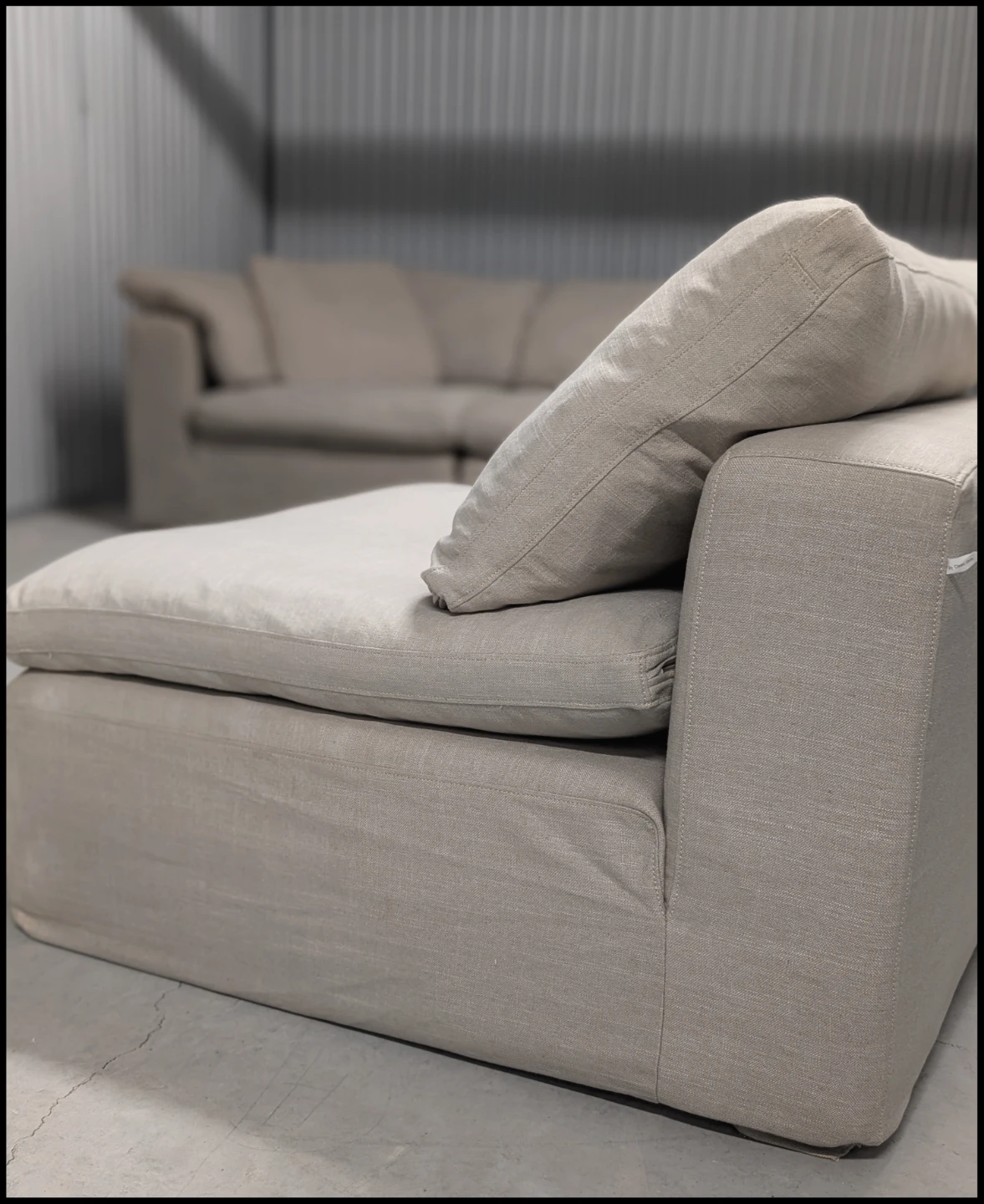 Armless chair by Sundays - photo 3