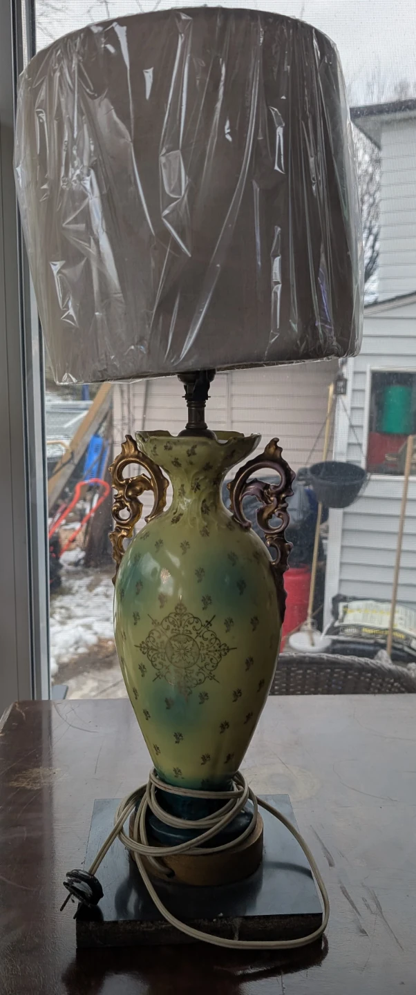 A vintage table lamp from the 19th to 20th century - photo 2