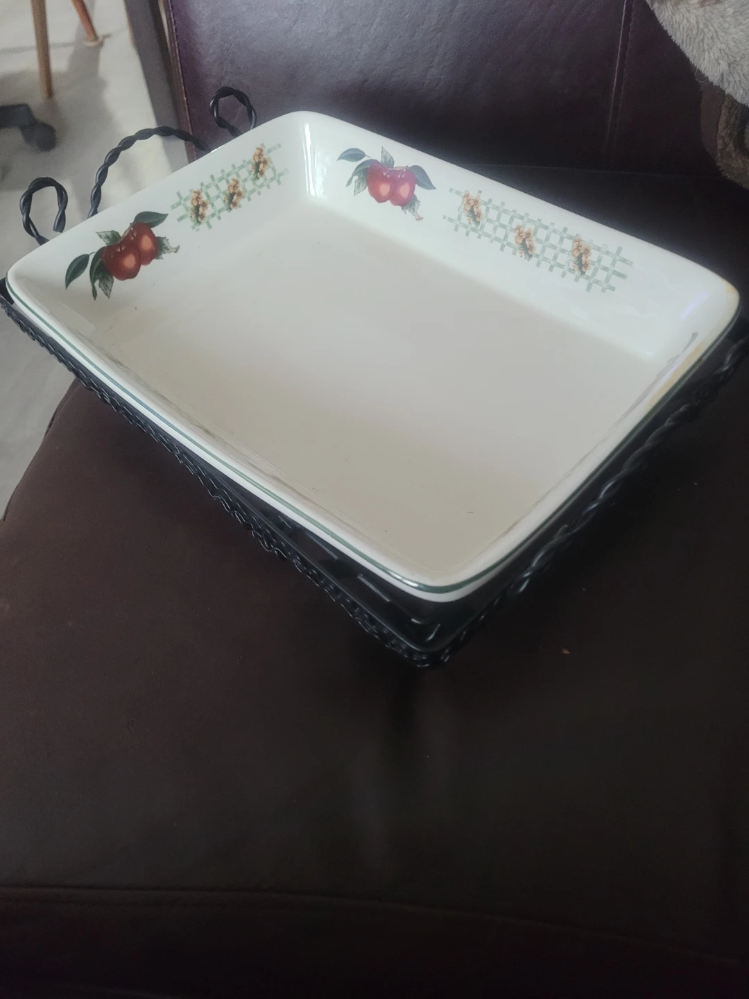 Stoneware Baking Dish with Wire Carrier