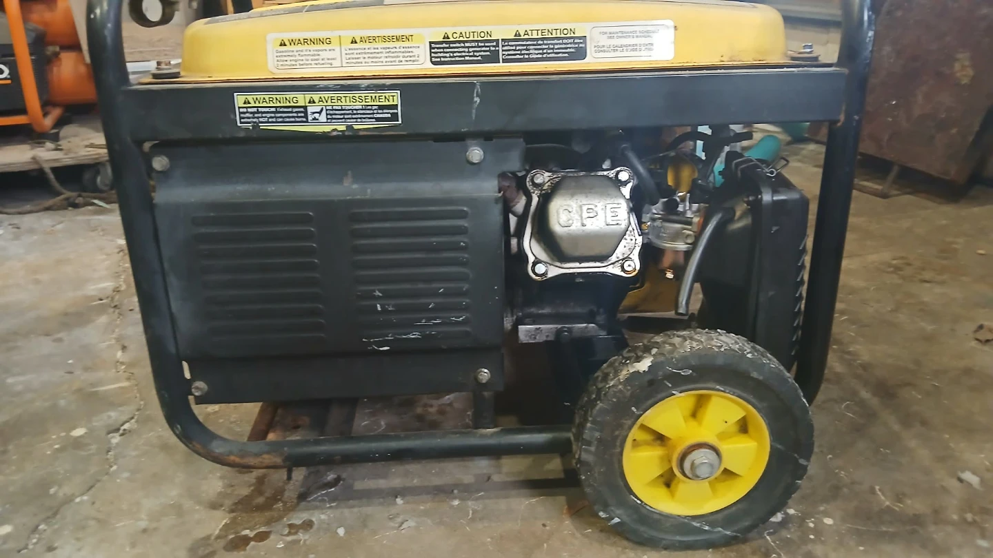 Champion 4000 Starting Watts Generator - photo 5