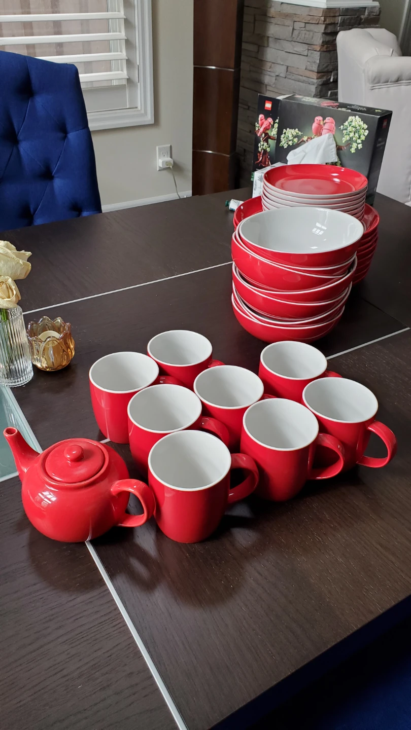 Red Dinnerware Set of 35 pieces