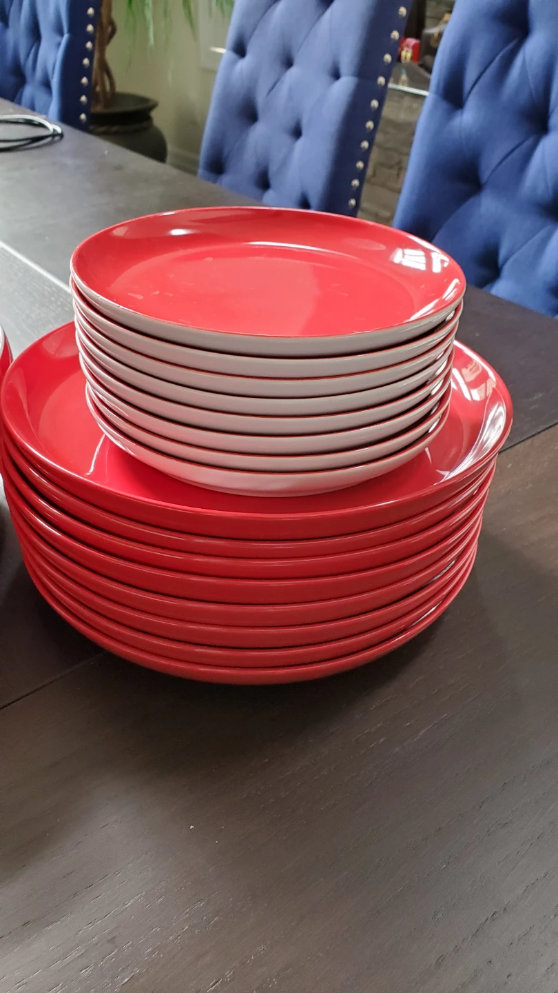 Red Dinnerware Set of 35 pieces - photo 3