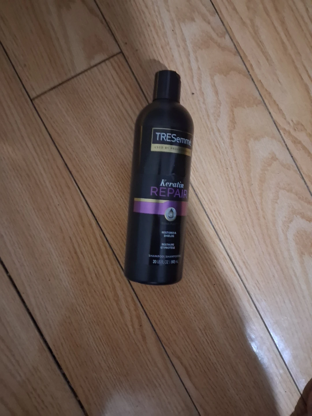 TRESemmé Keratin Repair Shampoo 20 oz - photo 2
